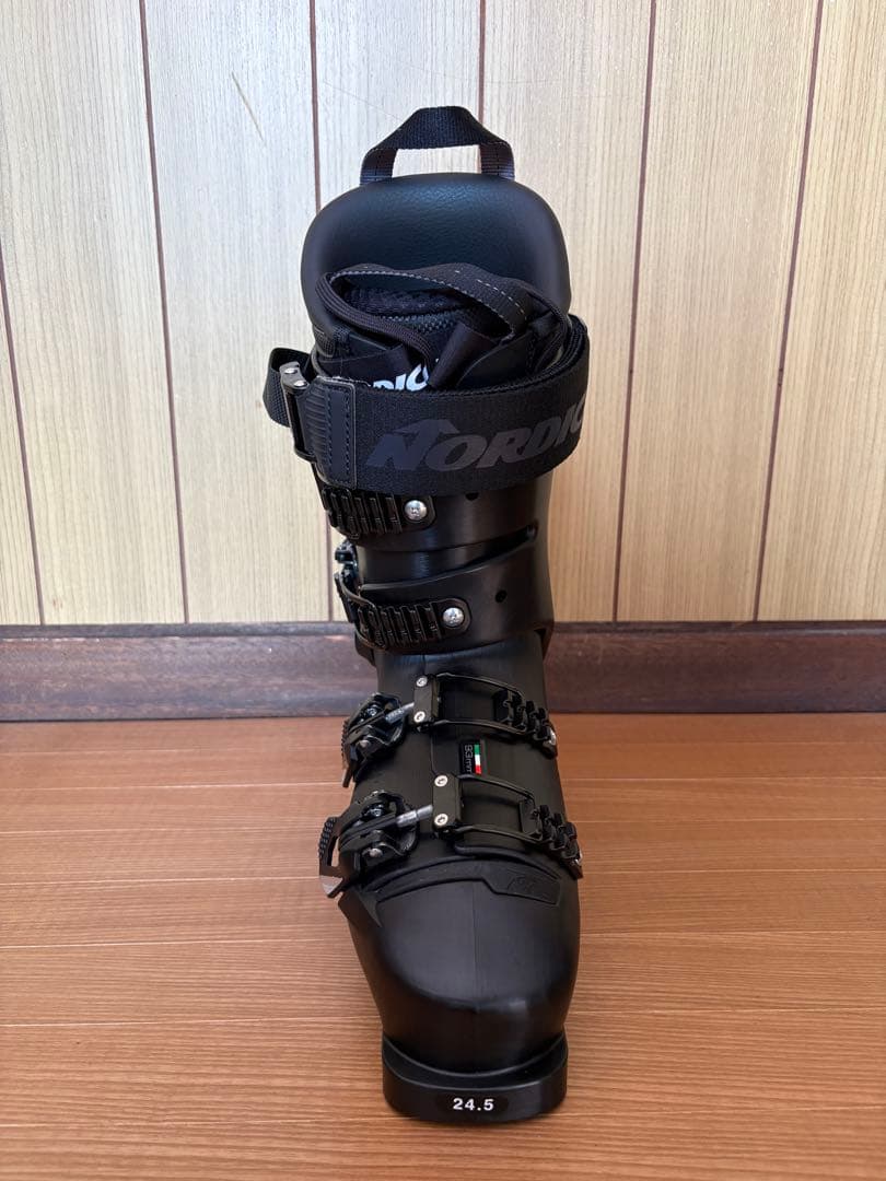 【未使用】ノルディカ ドーベルマン5RD-S 24.5cm