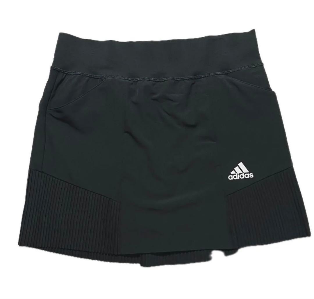 adidasゴルフスカート