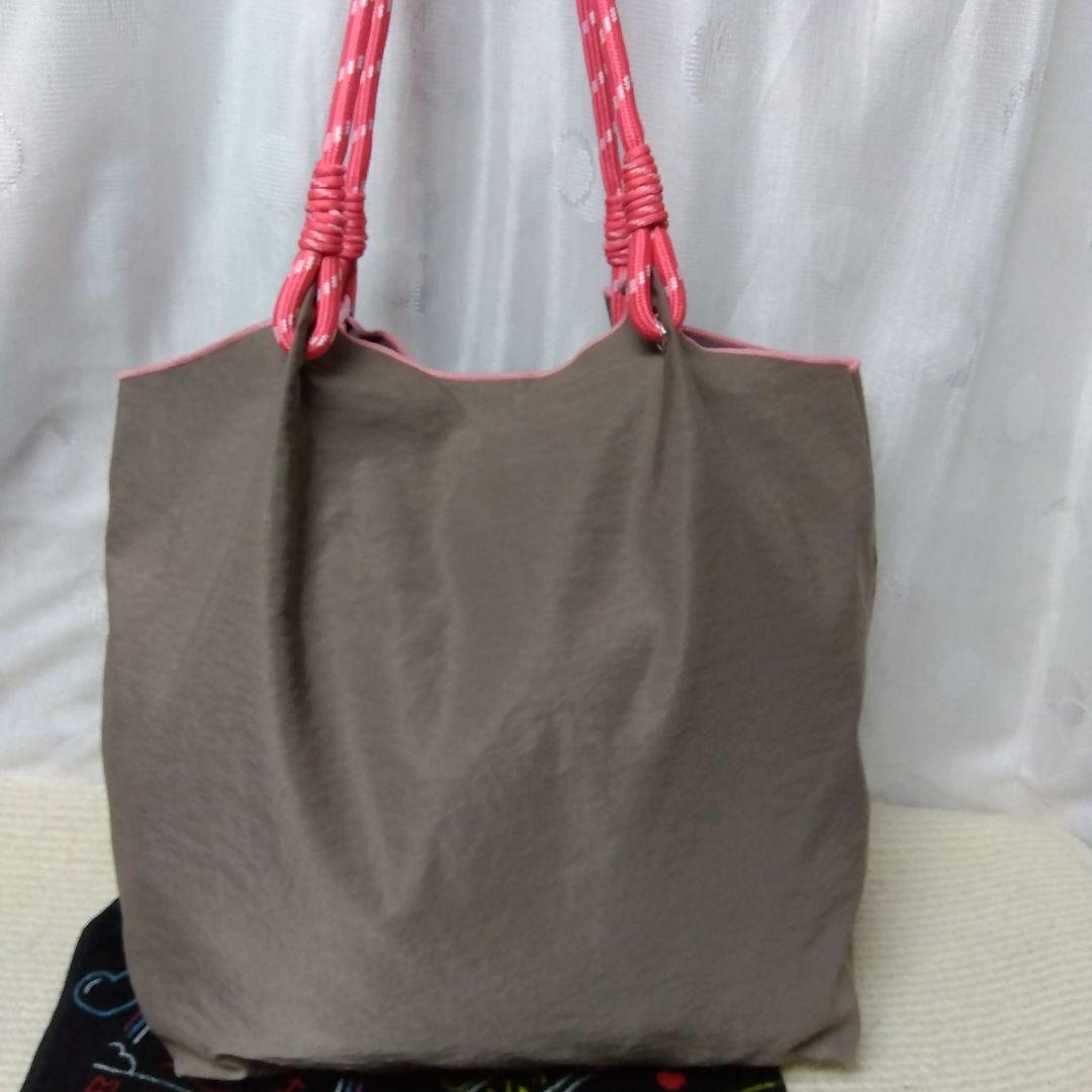 HELLO KITTY ·͜·ᰔᩚハートボンボン付きトートバッグ