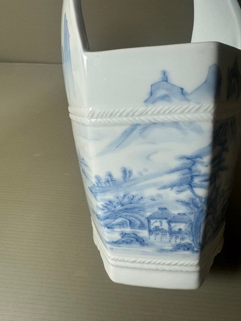2567 平戸　弥治右衛門　染付山水　手桶　花器　未使用