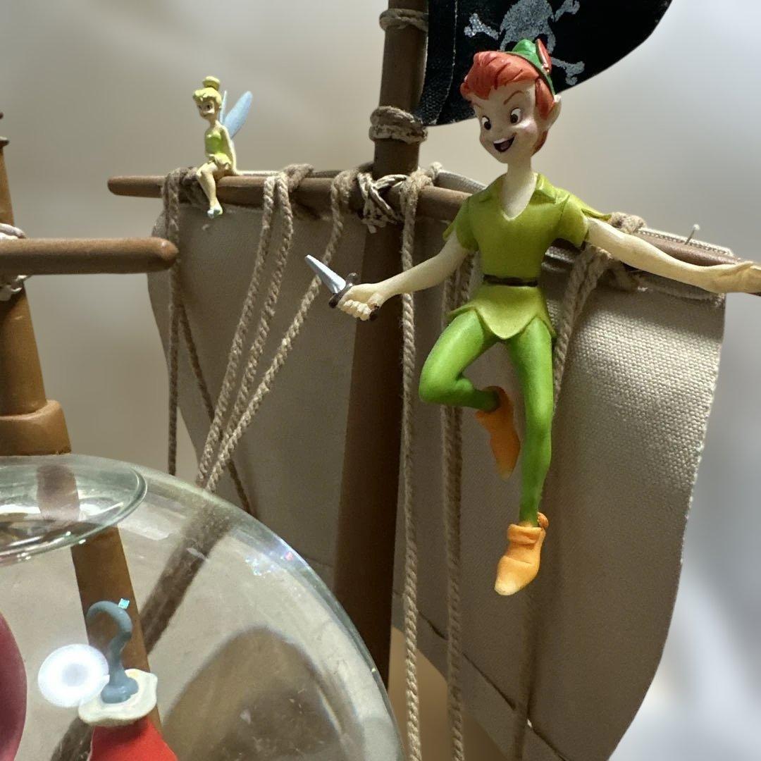 ディズニー　ピーターパン スノードーム付き船