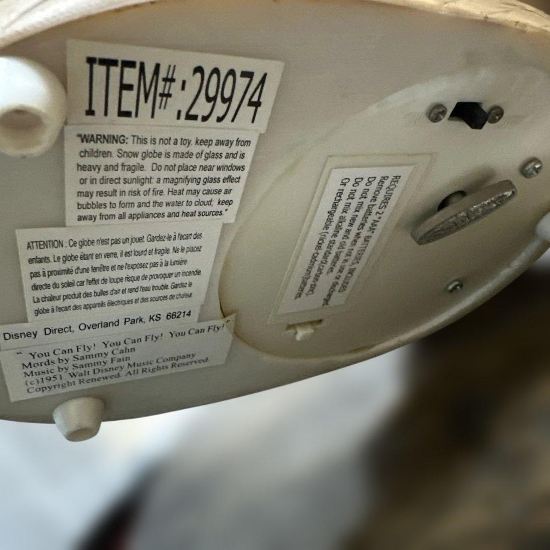 ディズニー　ピーターパン スノードーム付き船