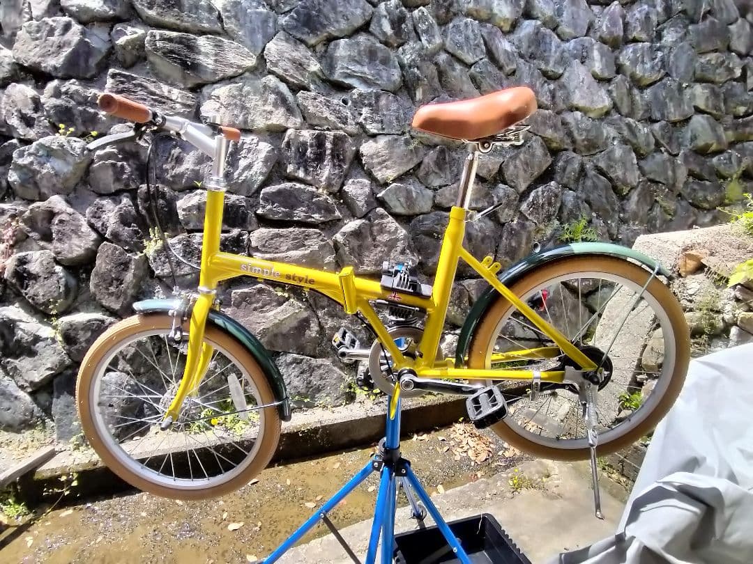 イエロー折りたたみ自転車 ミニベロ 小径ホイール