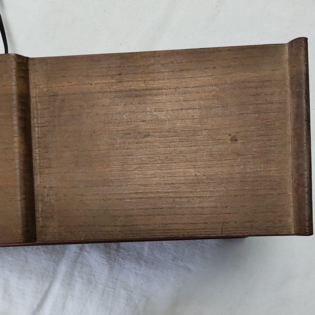 桐製、金具銀製、枕スタンド。