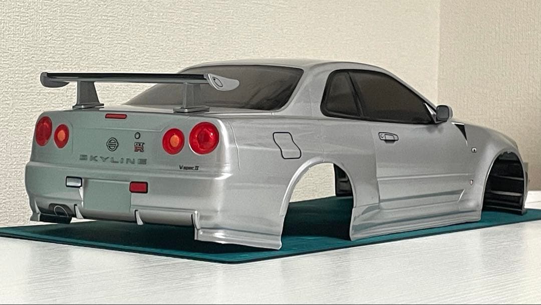 タミヤラジコンボディ　R34 GTR
