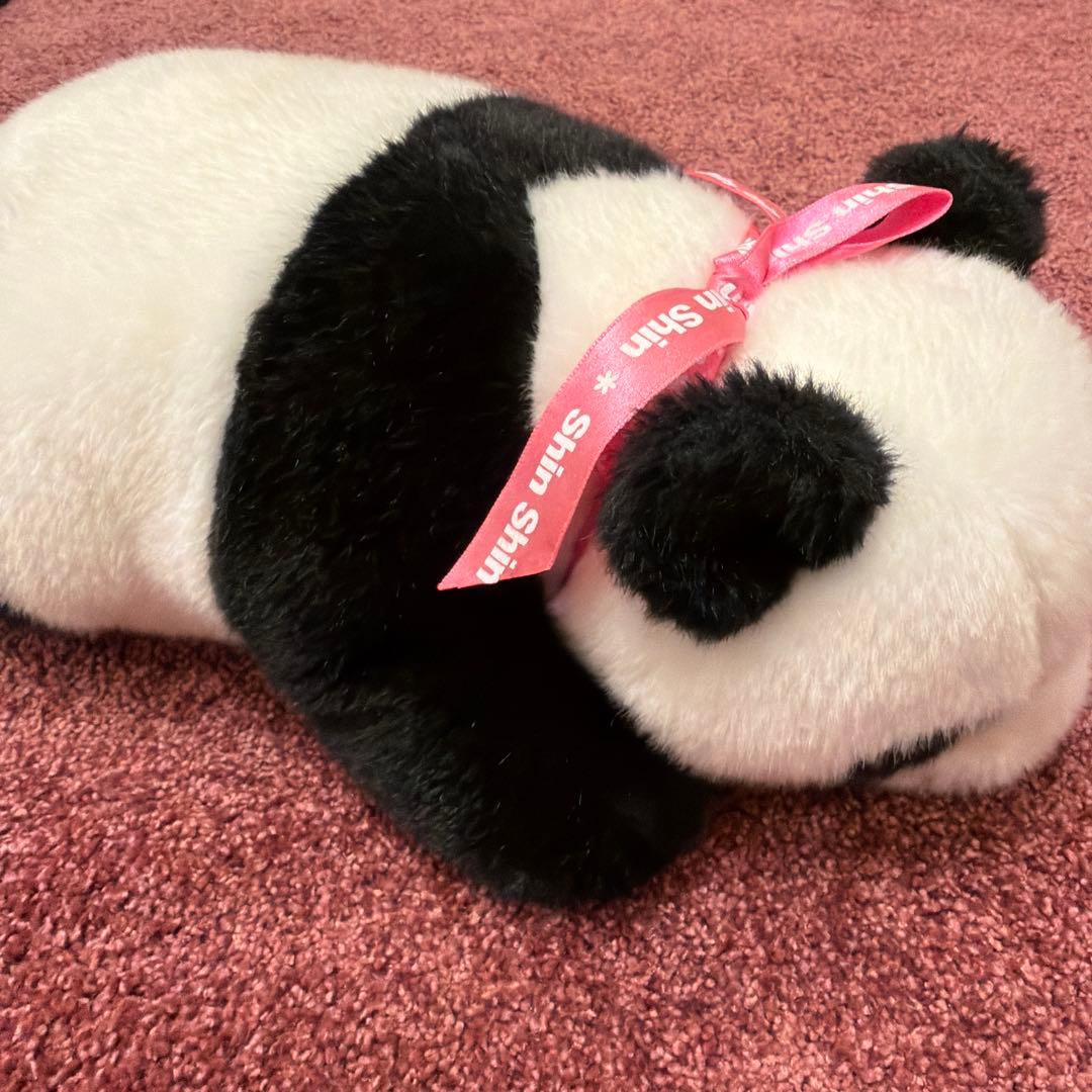 パンダのぬいぐるみ Shin Shinのネームピンクリボン付き