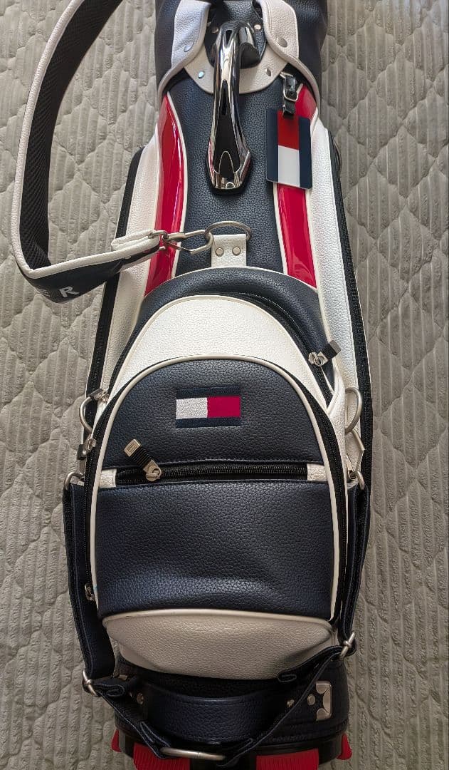 トミーヒルフィガー キャディバック ネイビー／レッド／ホワイト