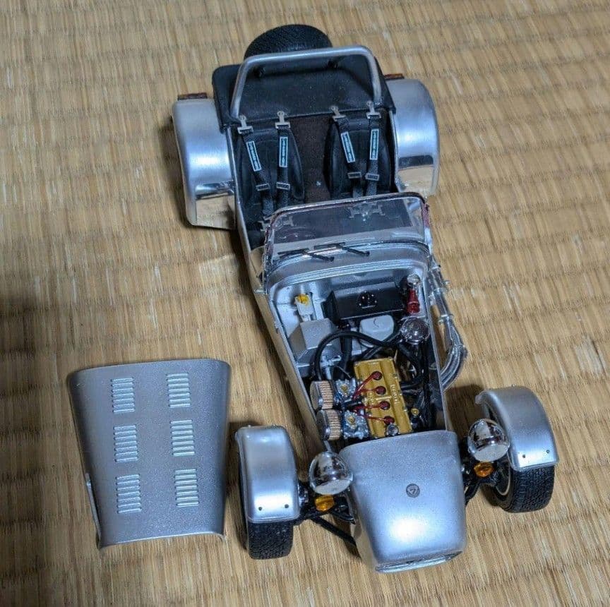 ケータハム セブン ミニカー シルバー