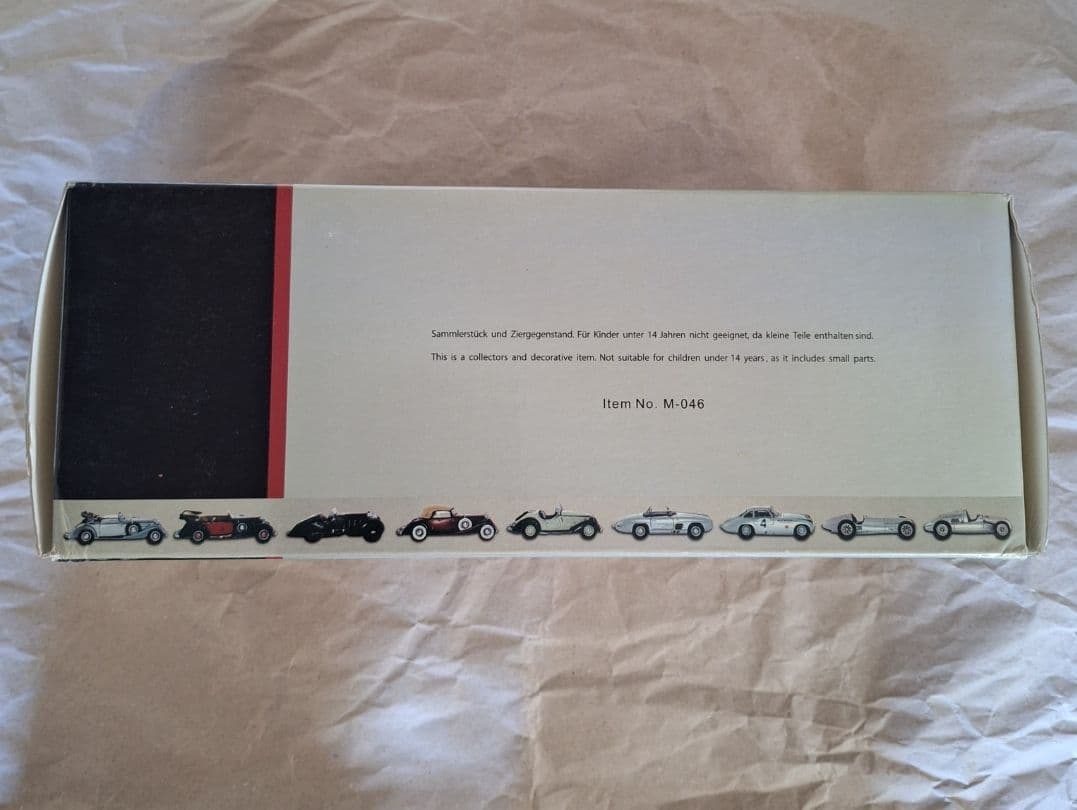 CMC フェラーリ 250GT Berlinetta (SWB) 1/18