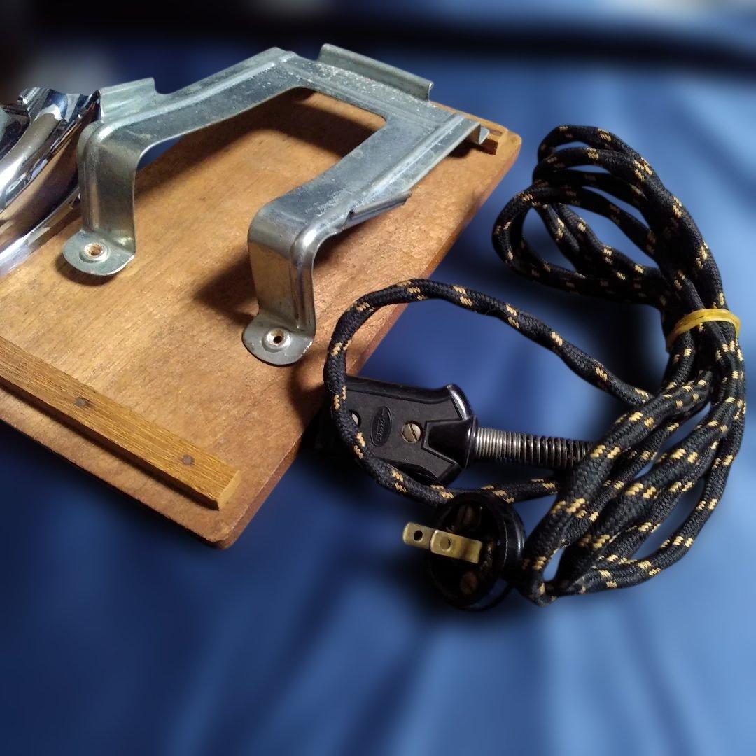 昭和レトロ　アンティーク品 SANYO アイロン 300W 木箱付き