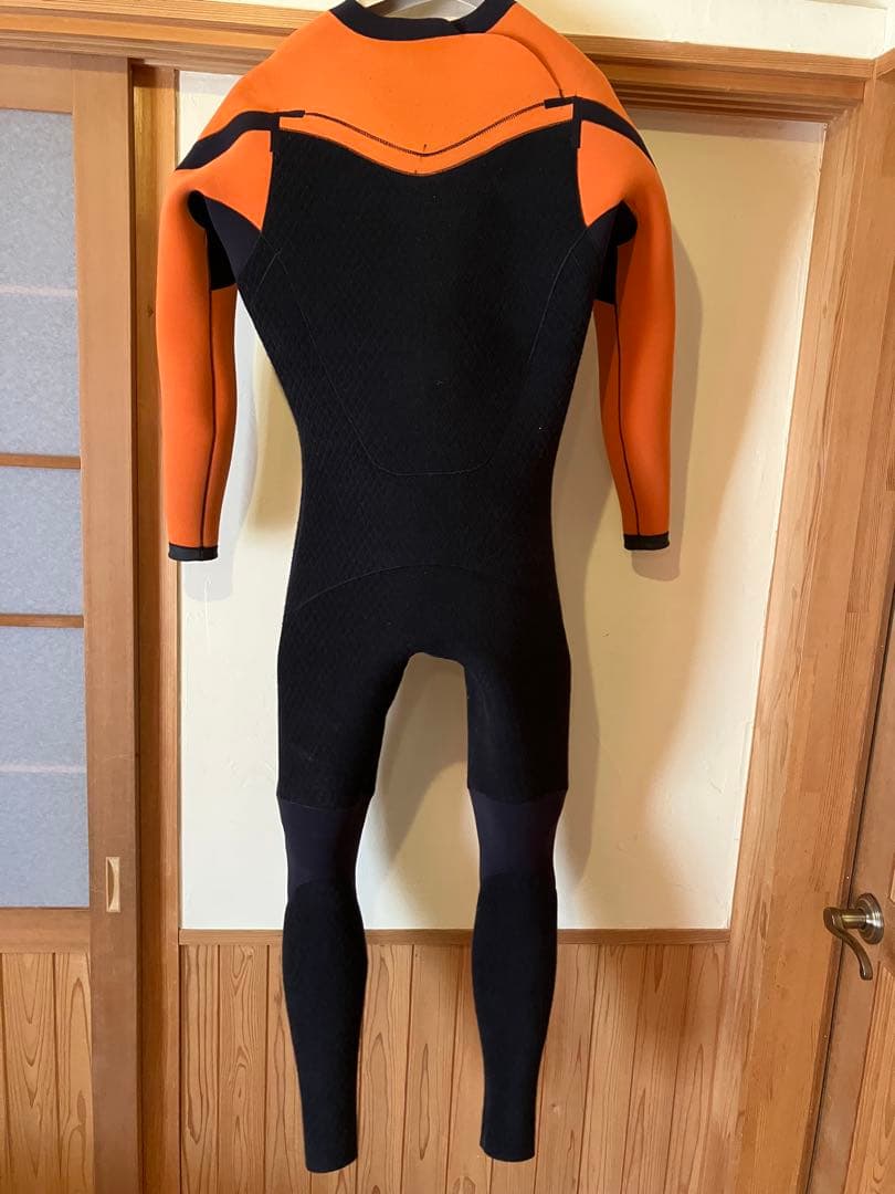 セミドライ3mm　tutto ウェットスーツ　 ブラック/イエロー