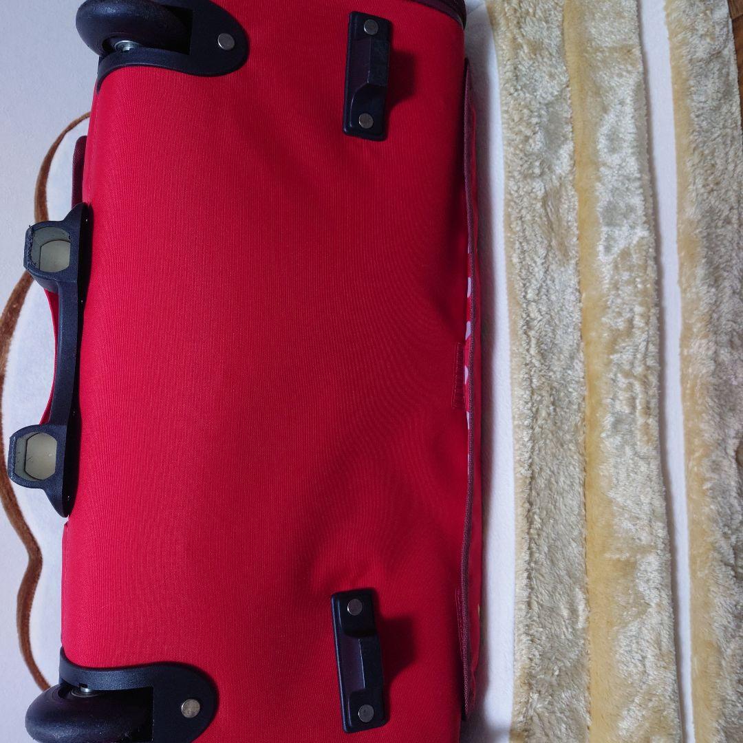 Minnie Mouse 赤いキャリーバッグ