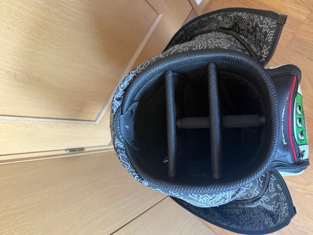 【限定】キース・ヘリング × ゴルフ キャディバッグセット（ヘッドカバー付き）