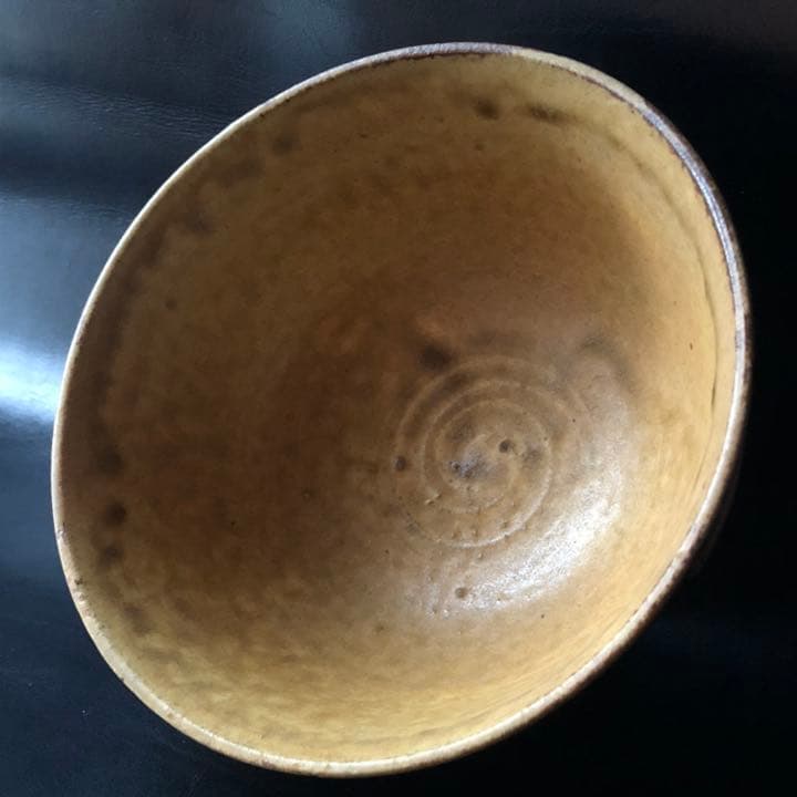 蔵からかなり古そうな抹茶茶碗が出て来た。名あり、古美術品、茶道具