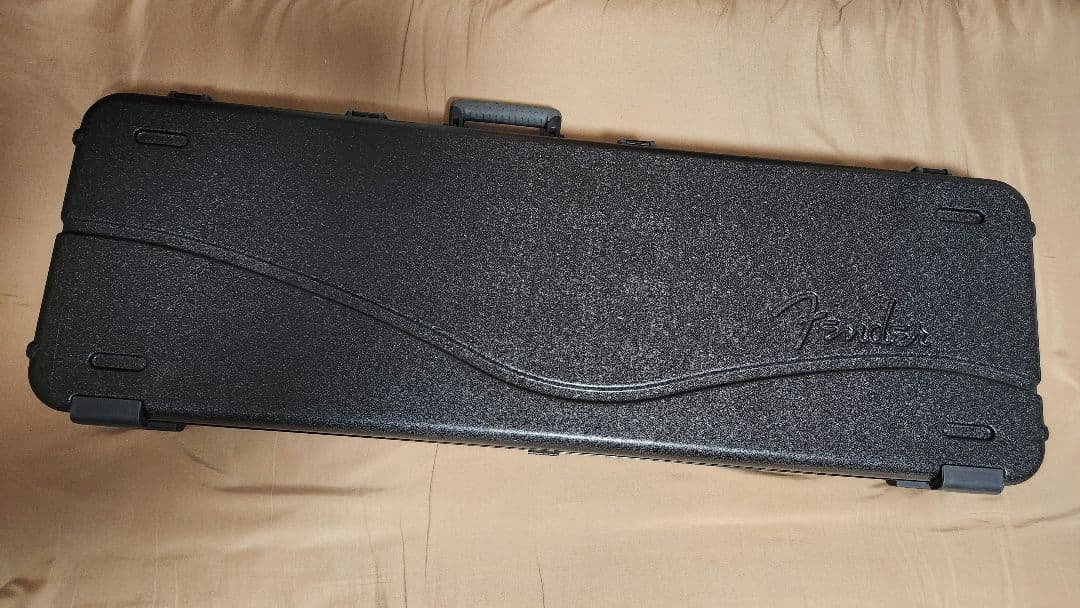 FENDER DELUXE MOLDED CASE エレキベース ケース
