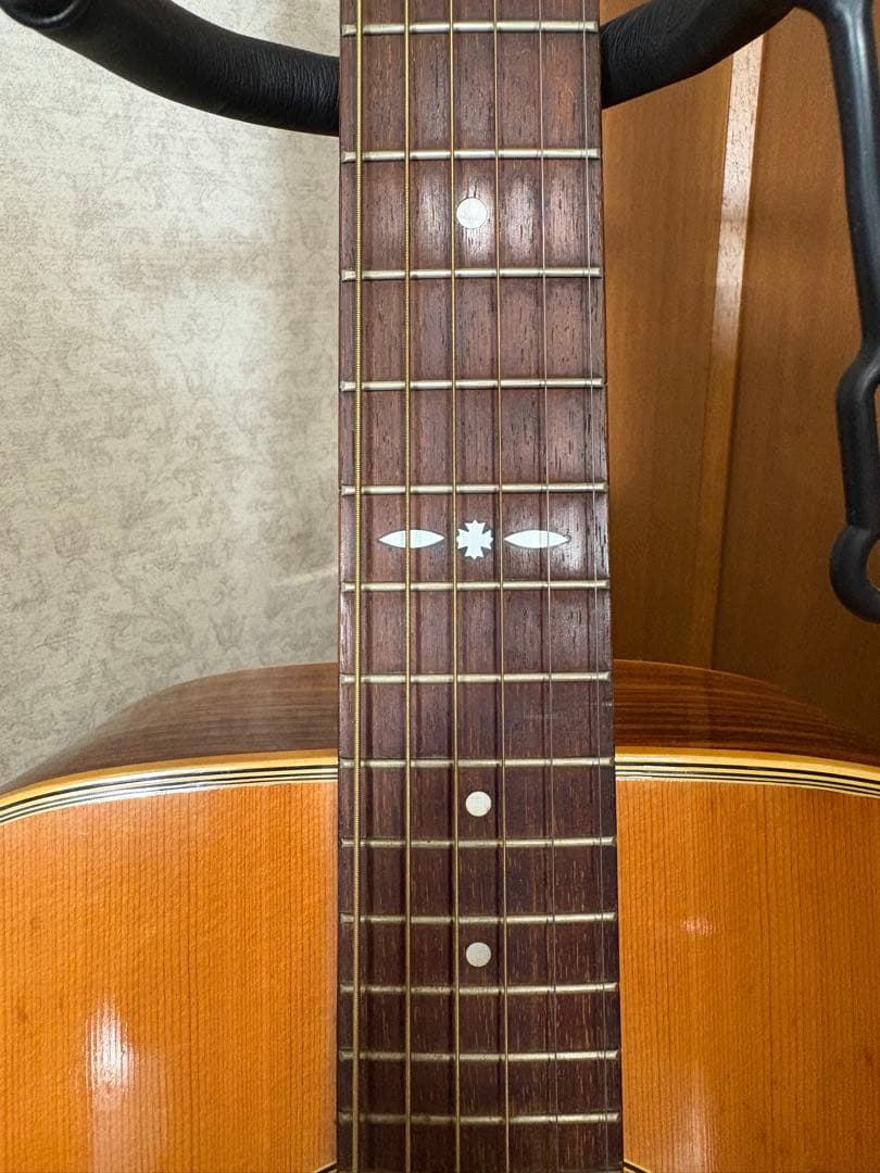 値下げ↓ キャッツアイ　ギター