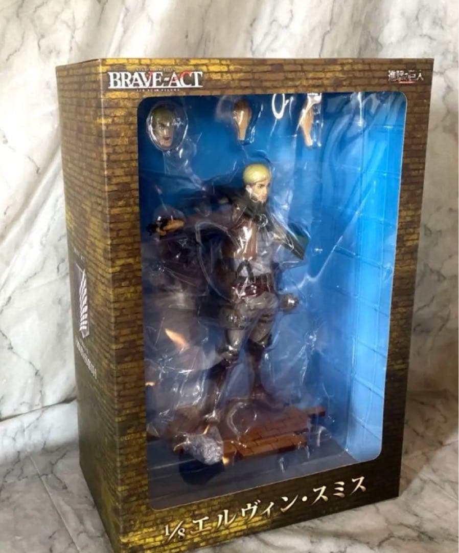 エルヴィンBRAVE-ACTフィギュア +期間限定オマケねんどろリヴァイ付き