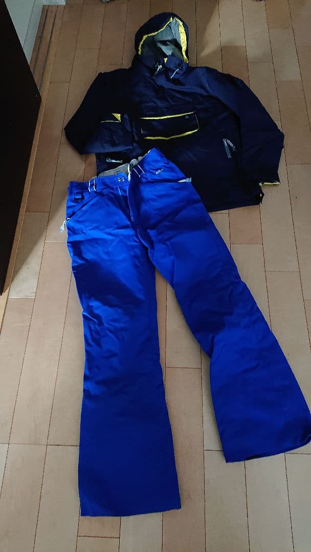 【値下げしました❗】エスティボ スキーウェア Lサイズ