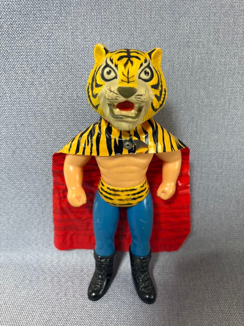 タイガーマスク ソフビ 中嶋製作所 当時物 マント付き 両手グー