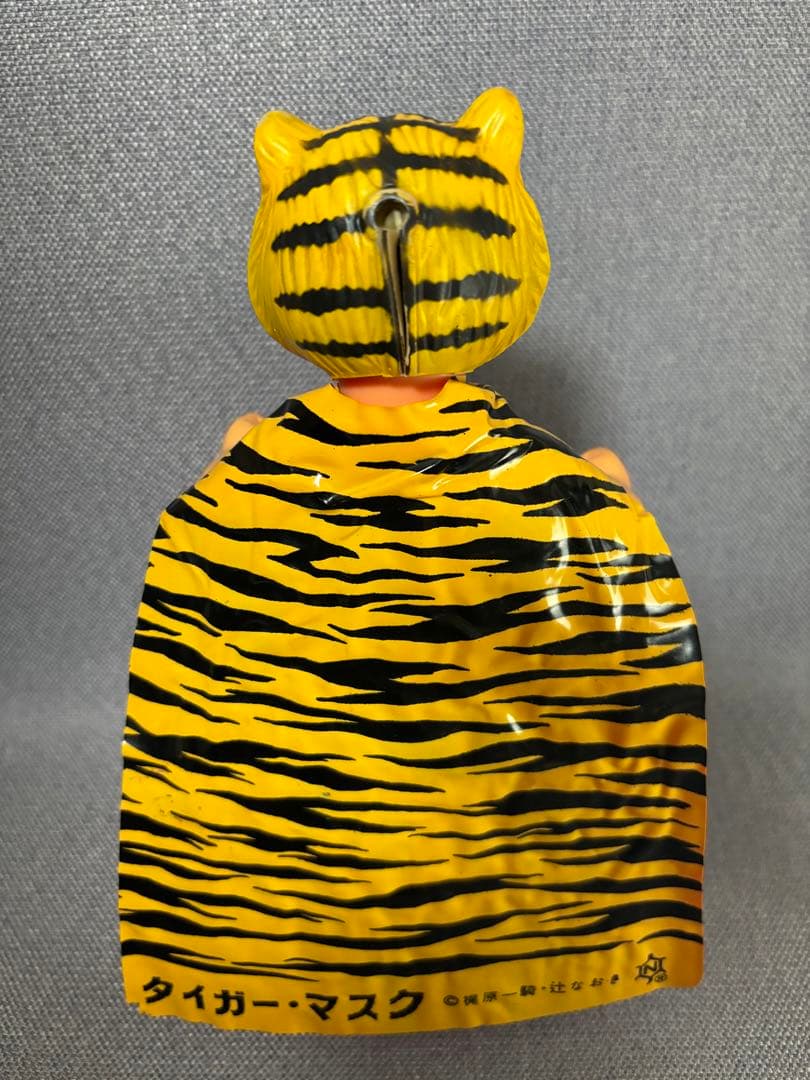 タイガーマスク ソフビ 中嶋製作所 当時物 マント付き 両手グー