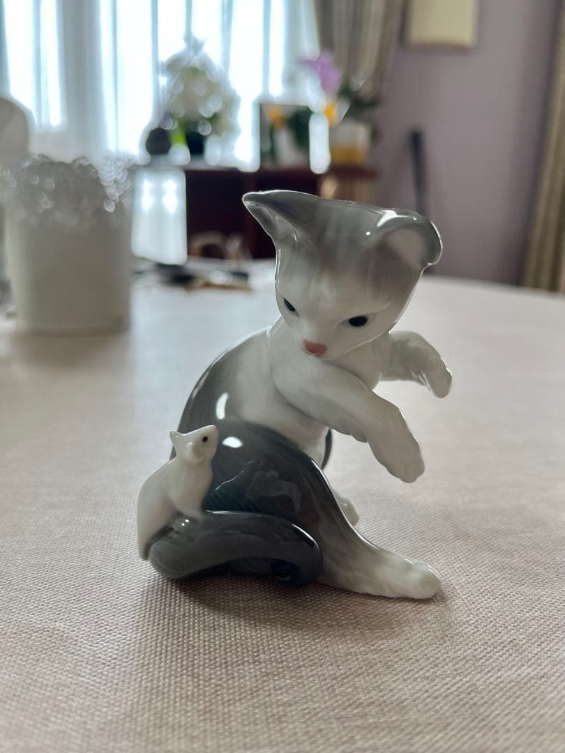 リヤドロ　子猫