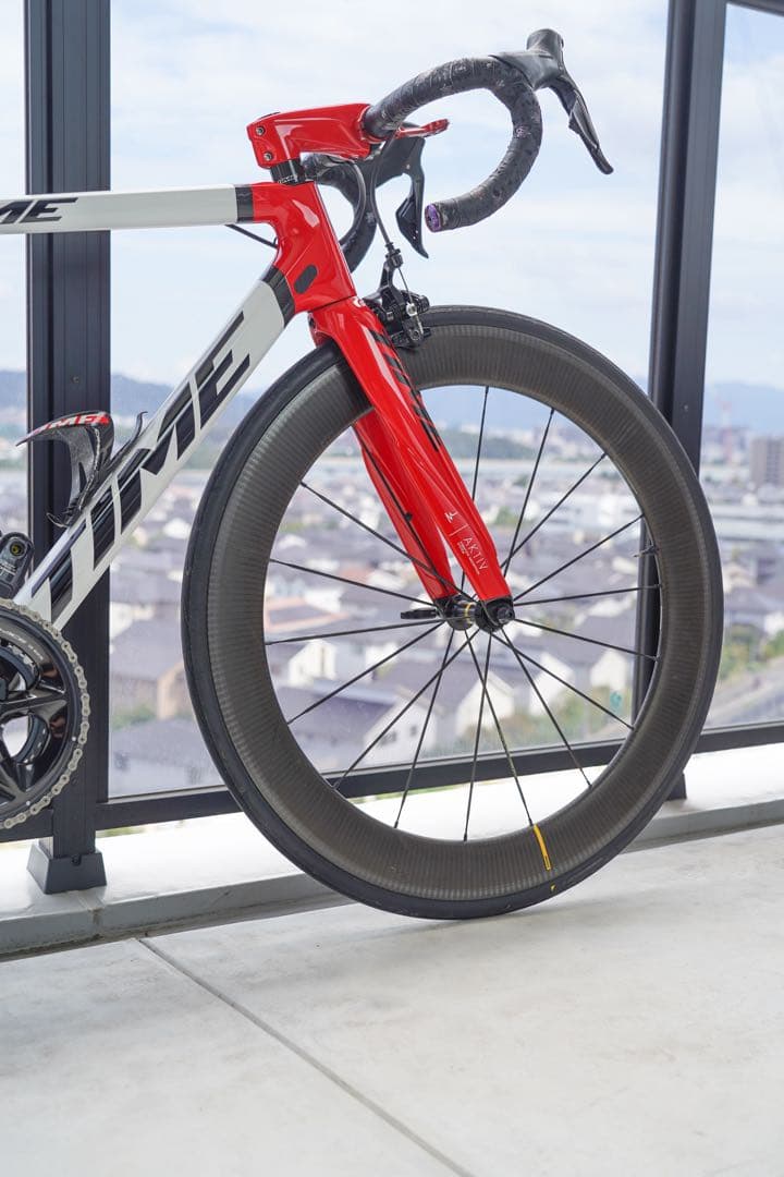 MAVIC COMETE PRO CARBON SL UST リム　チューブレス