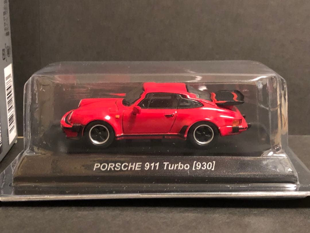 京商 1/64 ポルシェ 911 ターボ (930) レッド
