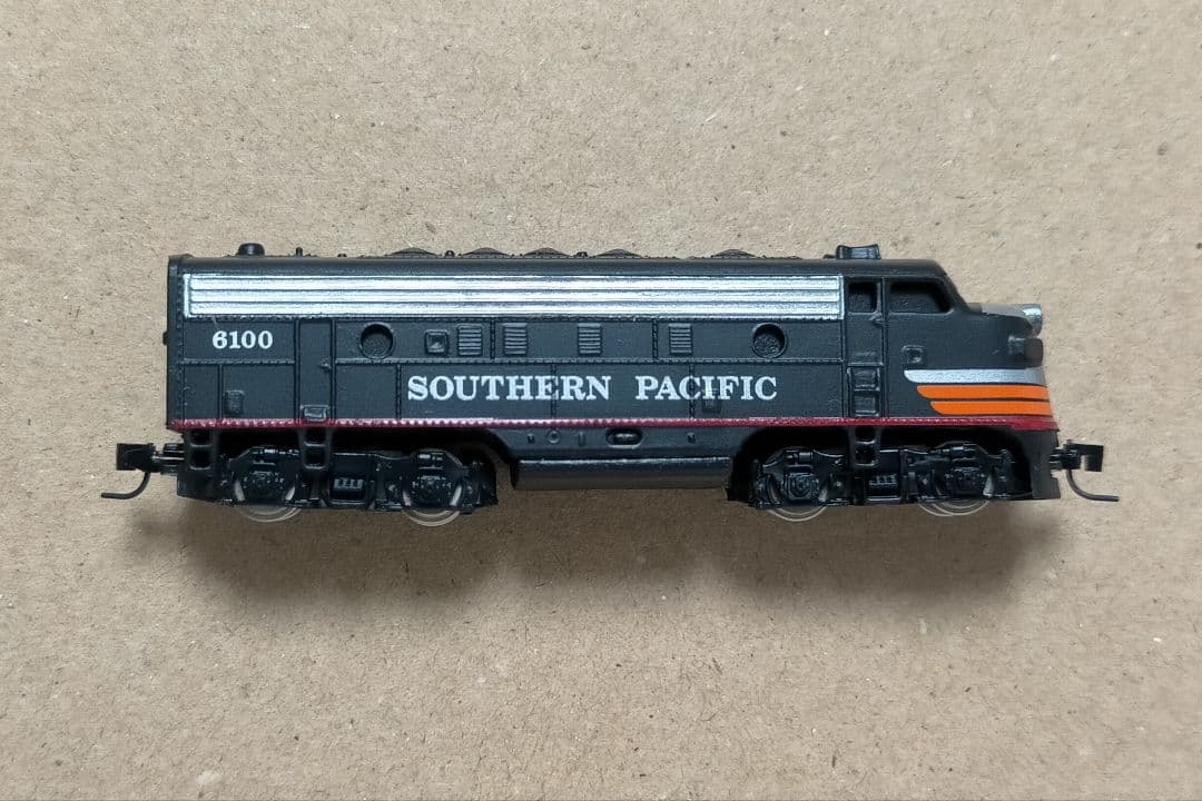 Micro-Train F7 engine Zゲージ 鉄道模型