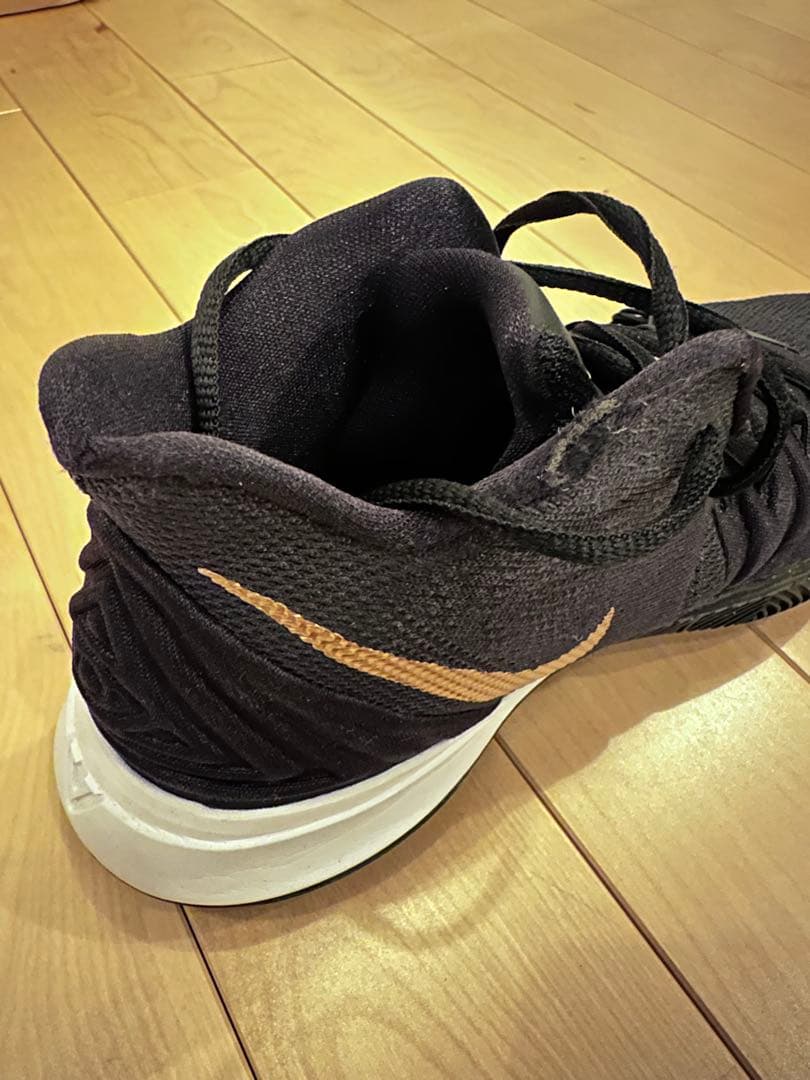 シューズ(男性用) Nike KYRIE 5 EP