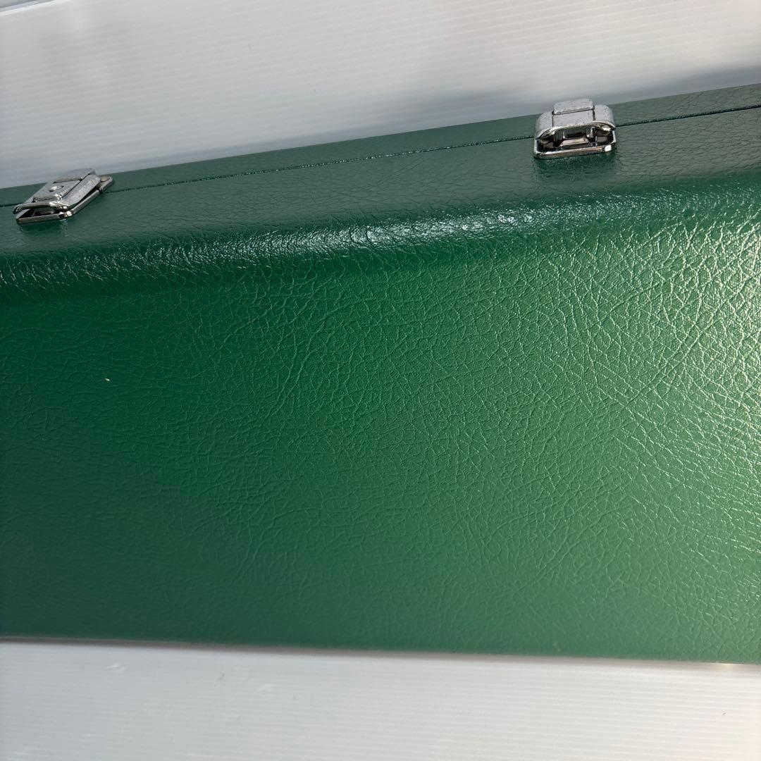 三味線 紫檀 丸打胴 弦楽器 和楽器 ハードケース 付属品 付き