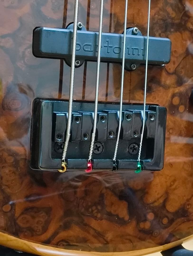 ベース Spector Legend 4 Classic with Bartolini