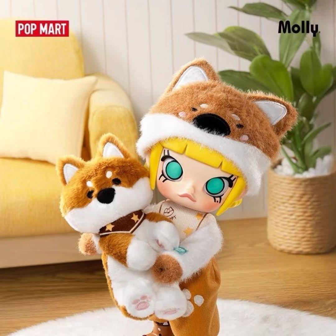 POP MART Molly Hugging アクションフィギュア