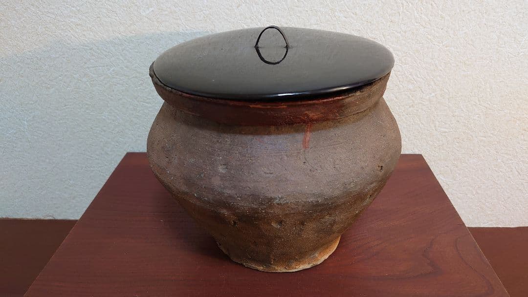 越前焼　茶道具　アンティーク陶器　水指　小壺　飾壺　漆器蓋　鎌倉　金沢茶会　１客