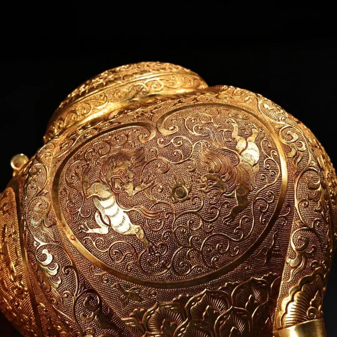 中国古美術・旧蔵銅胎鎏金缶・純銅細密彫・純手作り・高浮彫・茶道具・文房具・木箱付