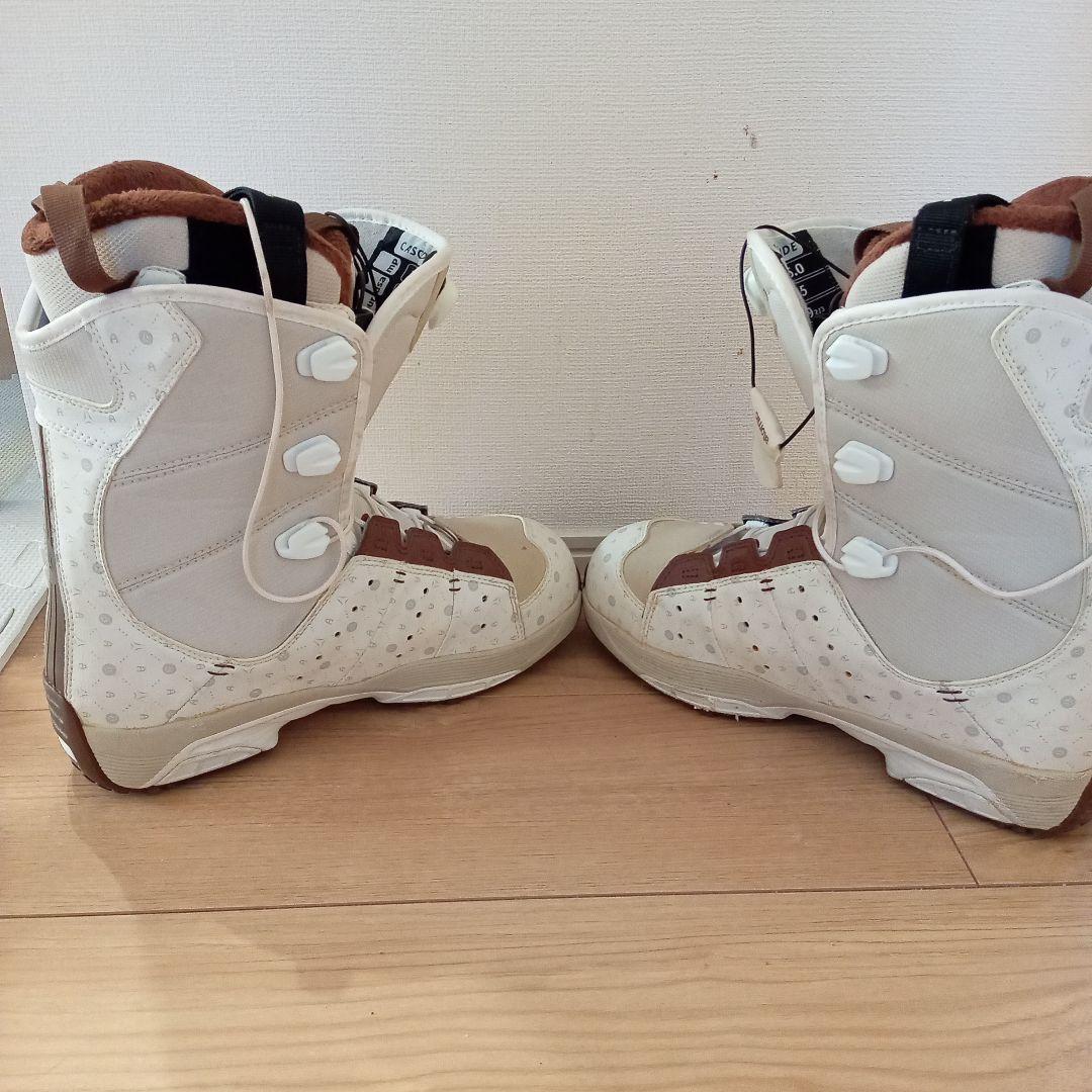 今だけ2,000円引きatomicアトミック可愛い 女性用スノーボードブーツ