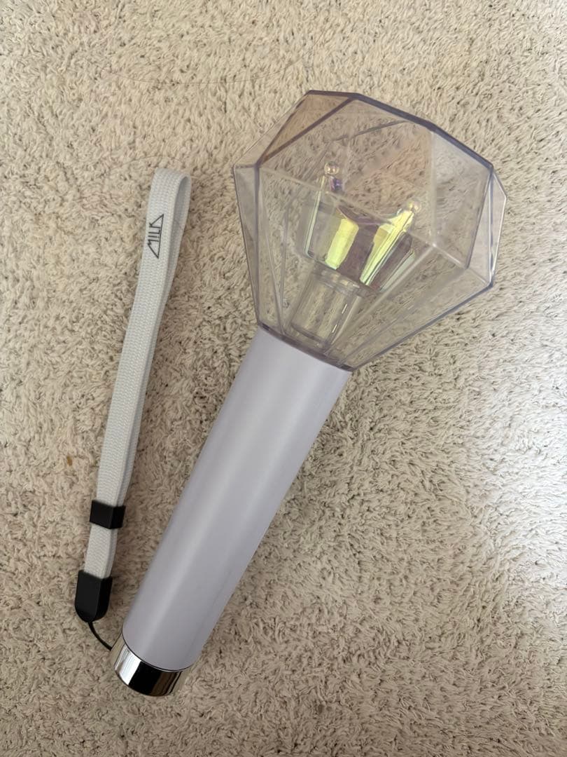 M!LK ミルクラスタルスティック2 ペンライト