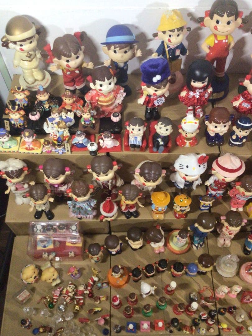 引退コレクション♪不二家 FUJIYA ペコちゃん人形 グッズ 総数200点以上