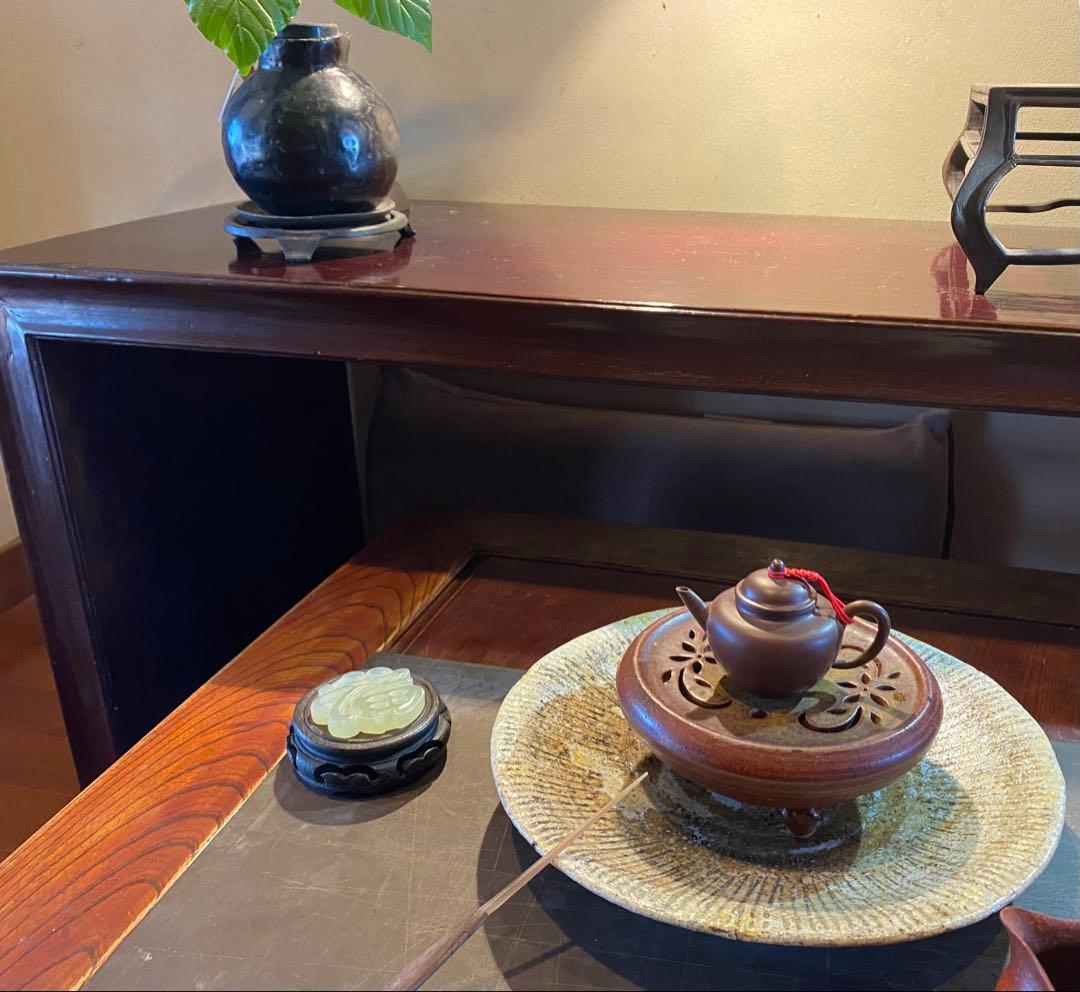 古和田玉 翡翠 鑑賞台付・ヴィンテージ　レア ・オブジェ・鼻煙壺 ・台湾茶器