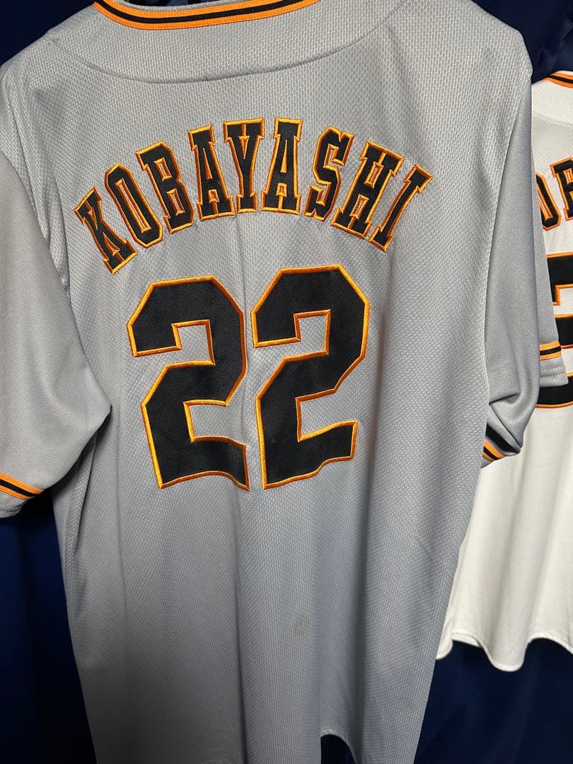 読売ジャイアンツ　小林誠司選手　レプリカユニフォーム　ビジター　サイズXL