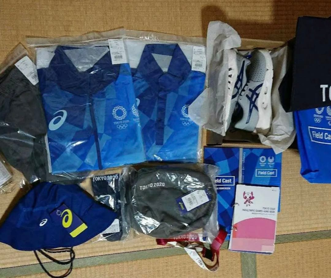 ASICSアシックス東京オリンピックボランティアユニフォーム他22点セット