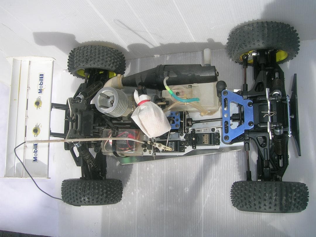 初心者はビビるスピード＆パワー！すぐ遊べる調整済!京商1/8インファーノDX 。