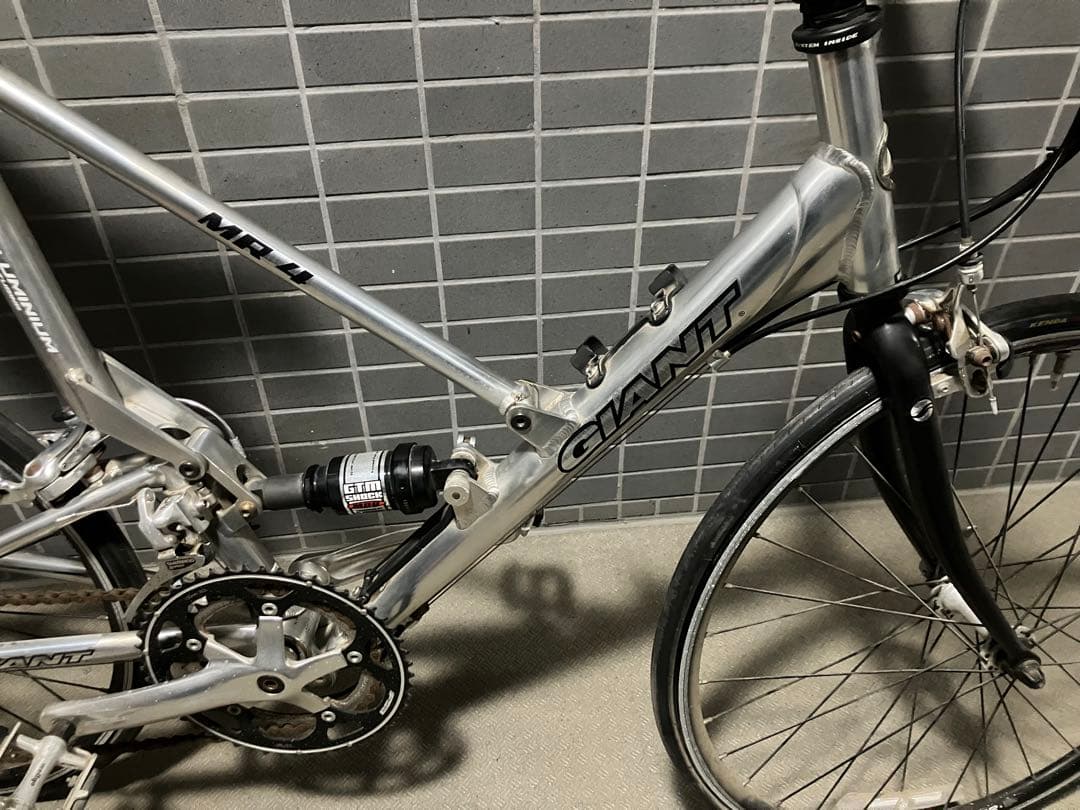 GIANT ジャイアント MR4F クロスバイク シルバー 折りたたみ自転車