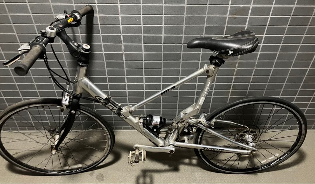 GIANT ジャイアント MR4F クロスバイク シルバー 折りたたみ自転車