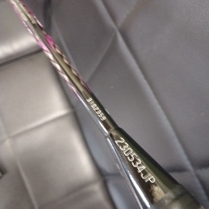 NANOSPEED KIDS 45　 バドミントンラケット ケース付き