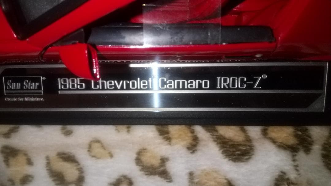 1/18 サンスター 1985 Chevrolet Camaro IROC-Z