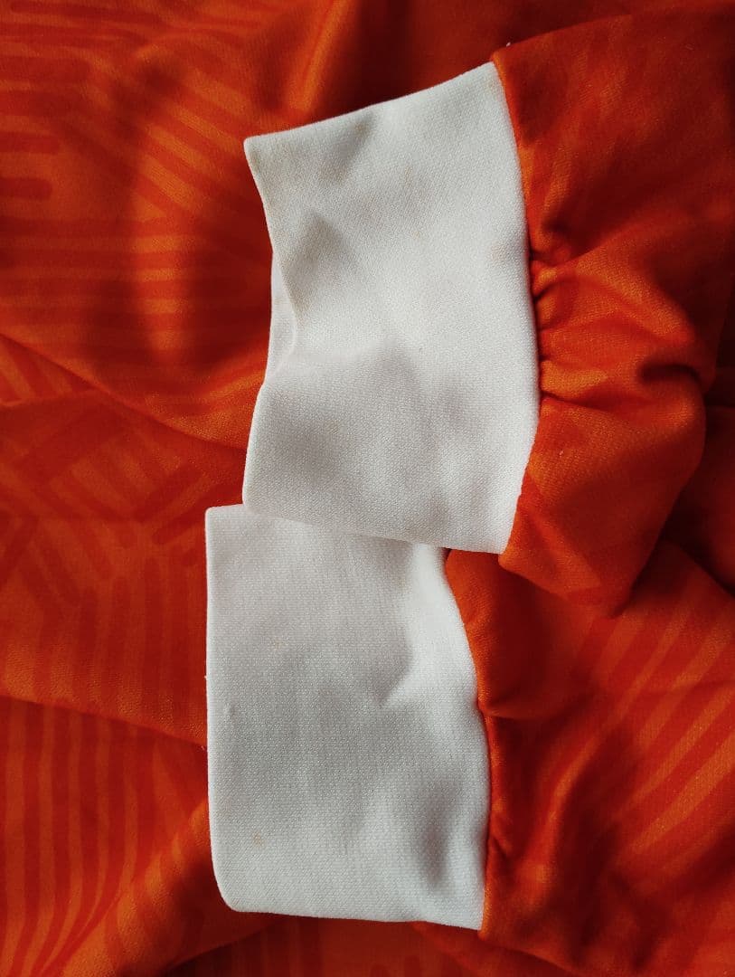 ク*ニ様 【即購入OK】オランダ代表ホーム　Lotto 長袖 サッカーウェア　イ