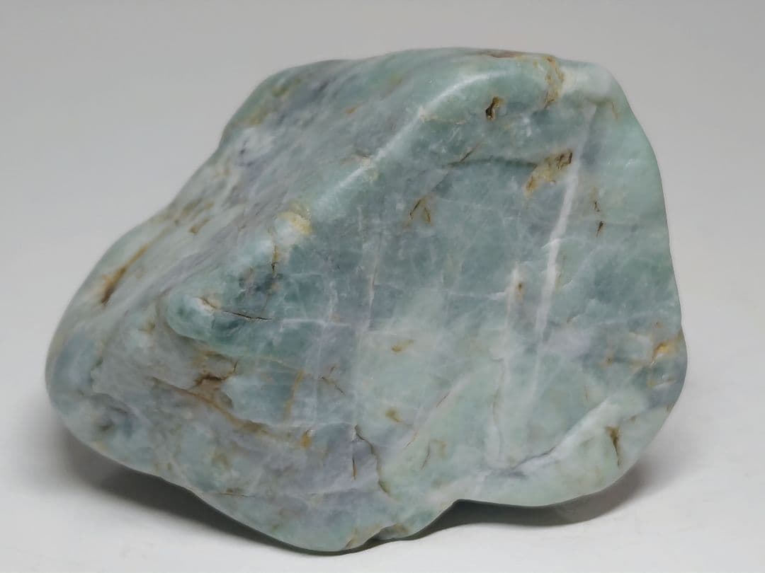 灰緑 319g 翡翠 ヒスイ 原石 鑑賞石 自然石 誕生石 鉱物 鉱石 水石