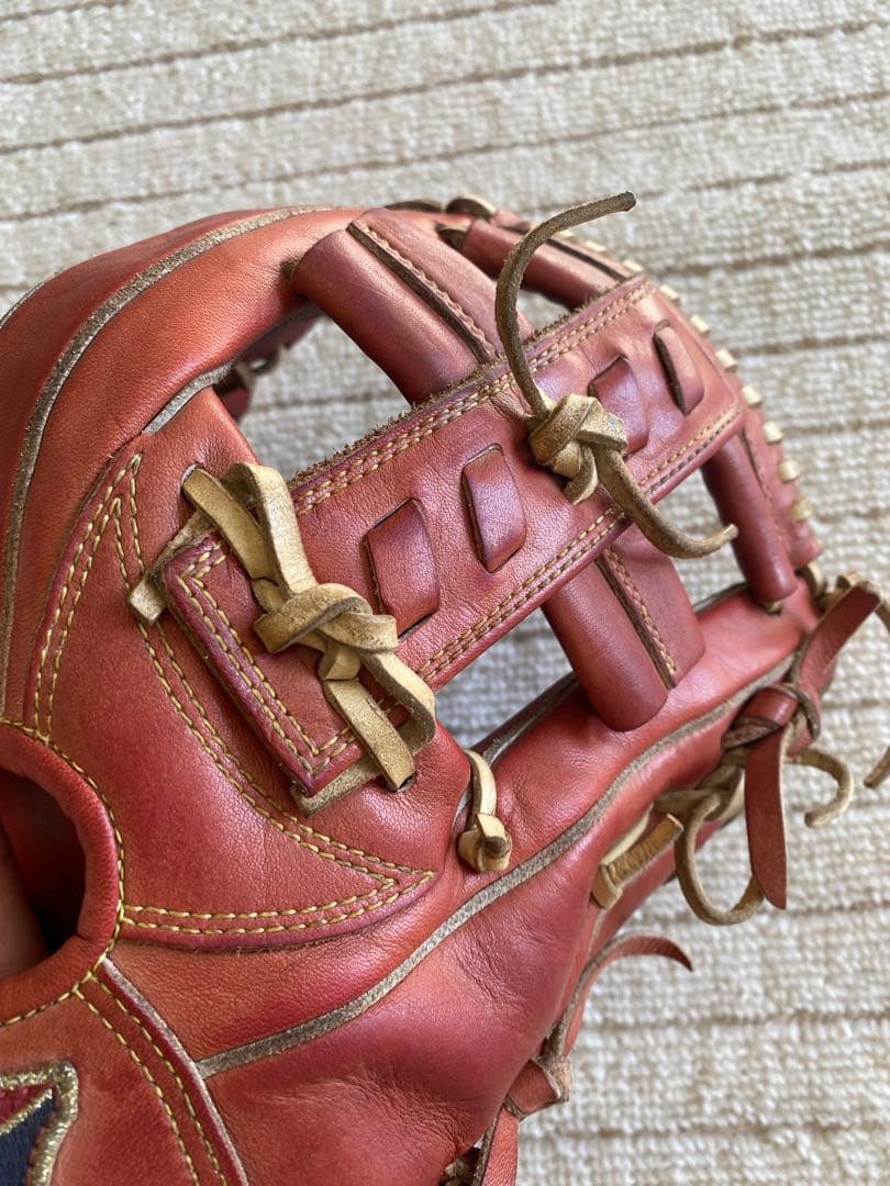 Wilson 硬式グラブ　内野手用　小指２本入れ