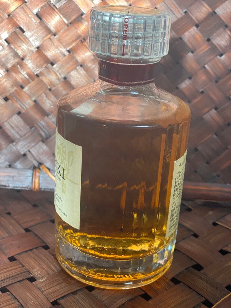 響　12年　サントリーウィスキー　180ml 新品未開封