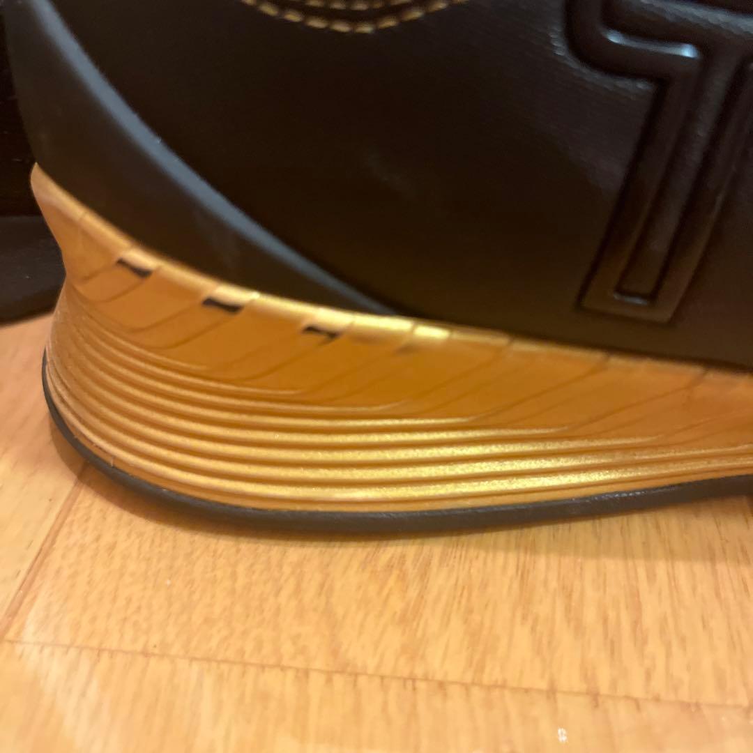 TYR トレーニングシューズ ブラック/ゴールド